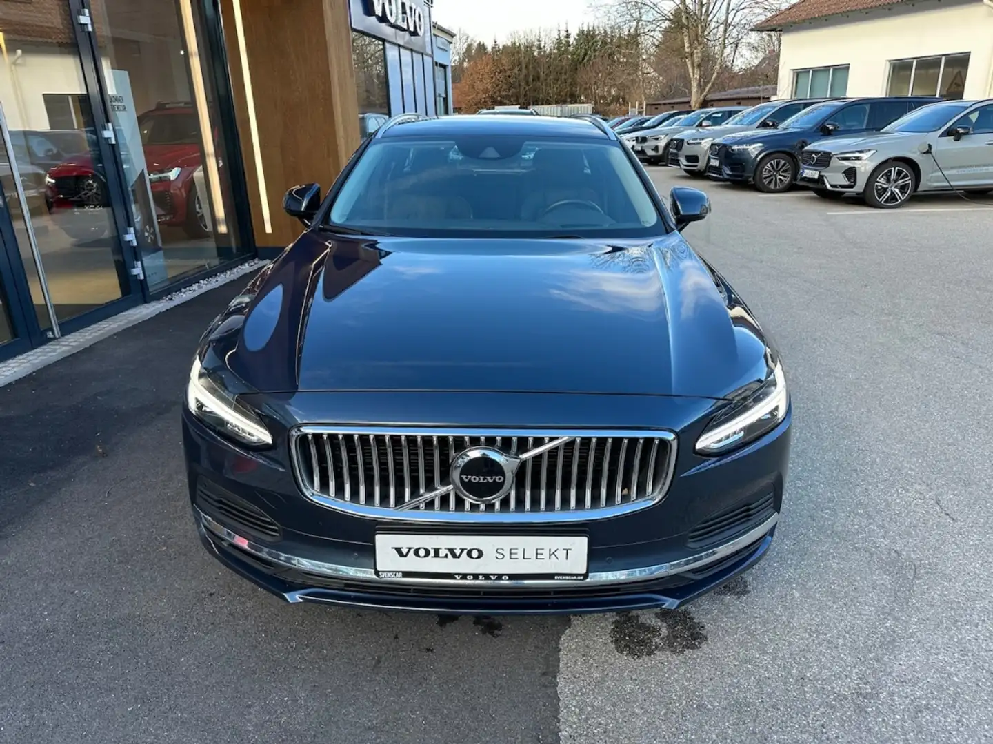 Volvo V90 T6 Recharge AWD Inscription Expression Plug-In Hyb Blau - 2