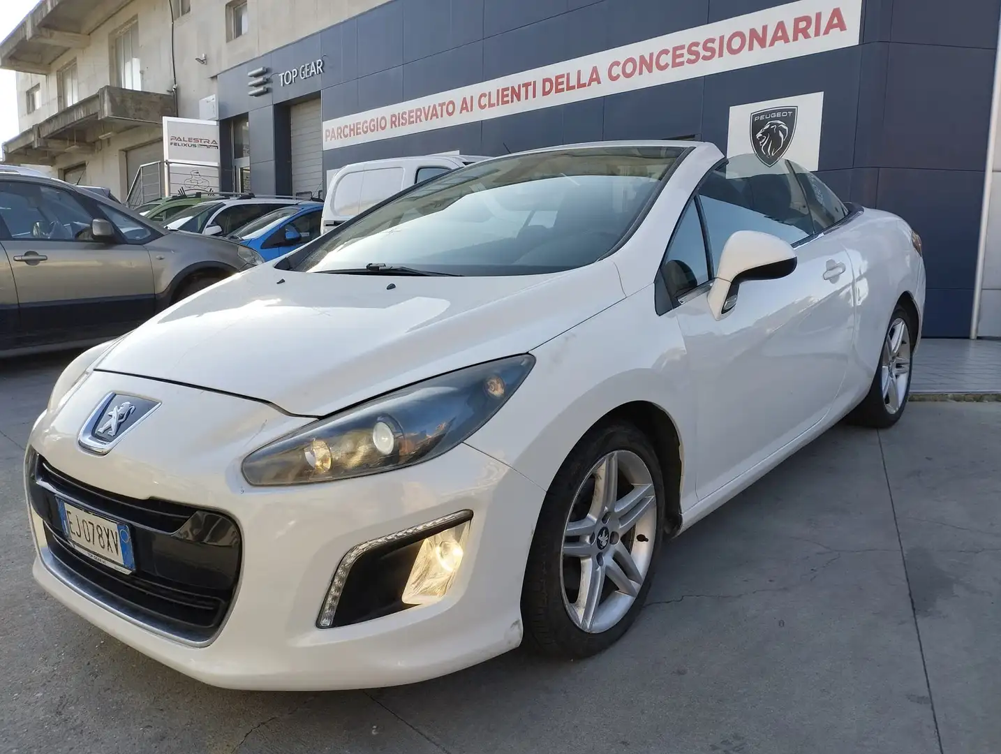 Peugeot 308 308 CC 2.0 hdi 16v Allure 163cv Wit - 1