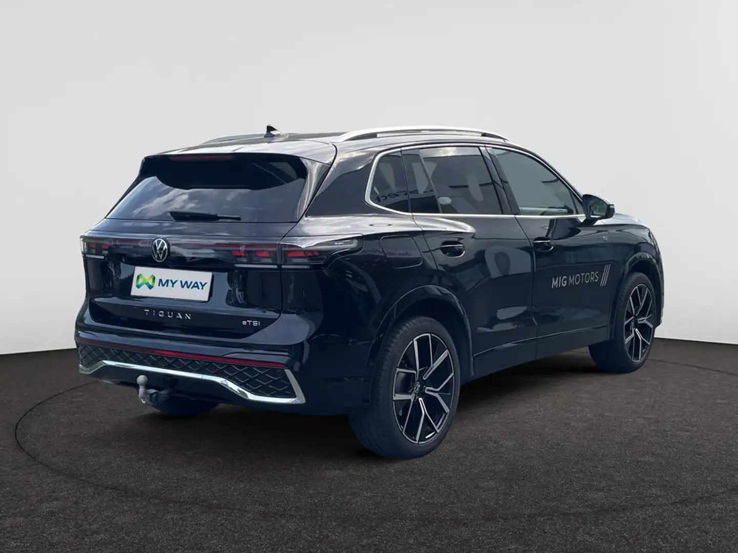 Volkswagen Tiguan R-Line 1.5 TSI (150 pk) Automaat /// Trekhaak ///  Nero - 2
