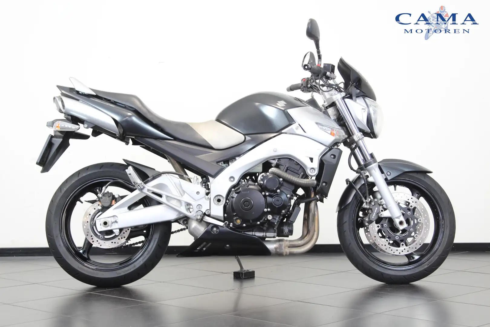 Suzuki GSR 600 Argintiu - 2