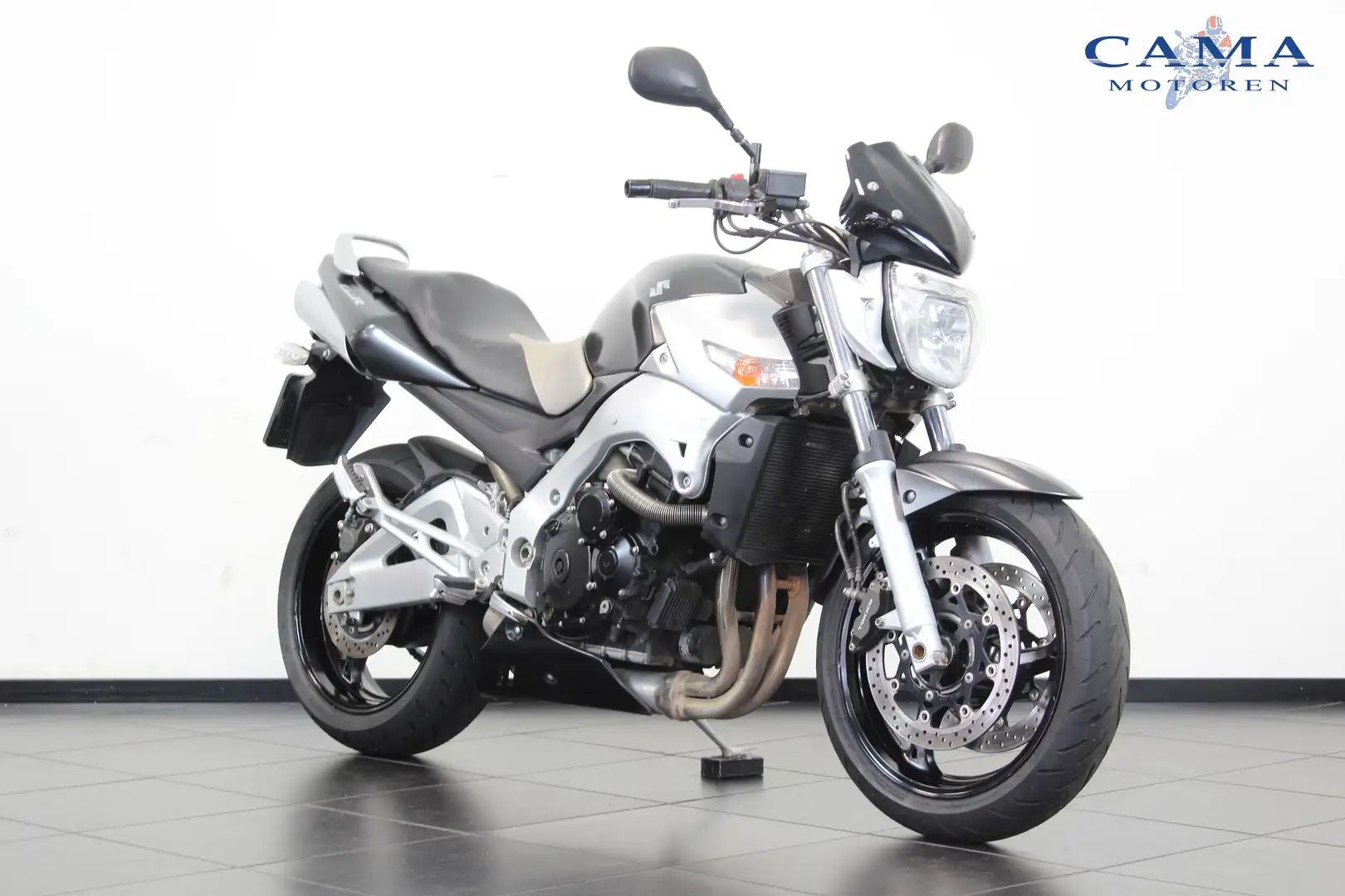 Suzuki GSR 600 Argintiu - 1