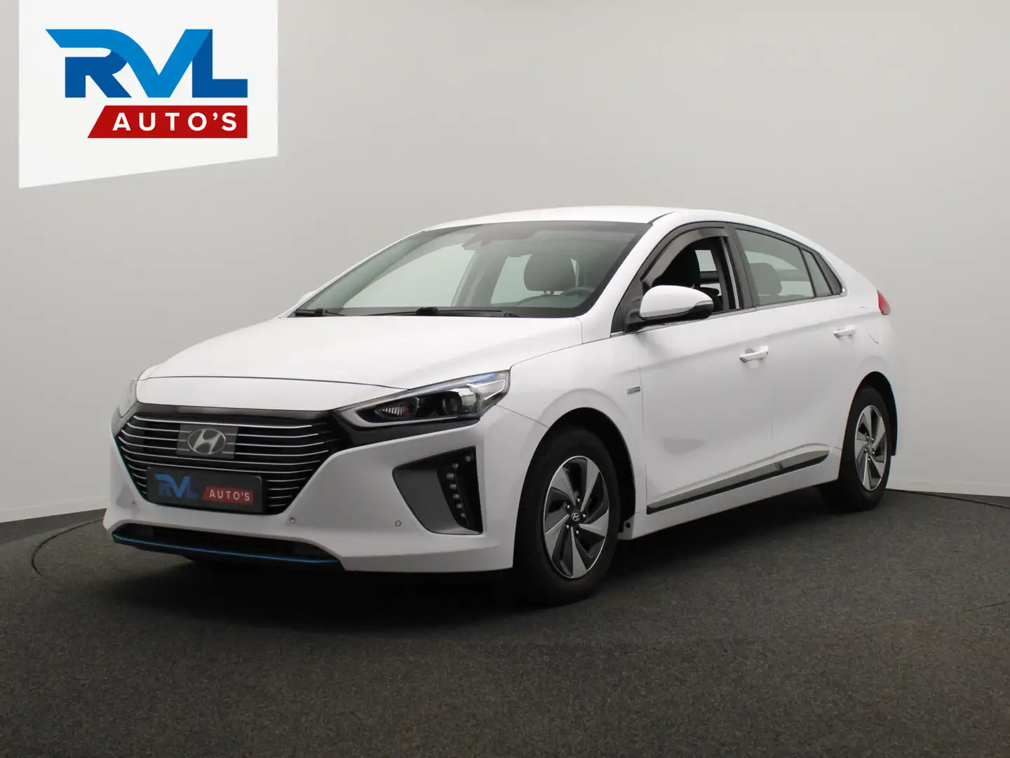 Hyundai IONIQ 1.6 GDi i-Motion Navigatie Adaptieve/Cruise Apple/ Wit - 1
