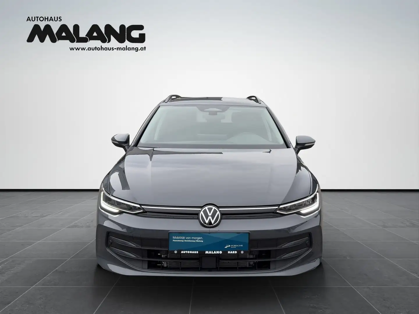 Volkswagen Golf Variant Business mHeV DSG Grau - 2