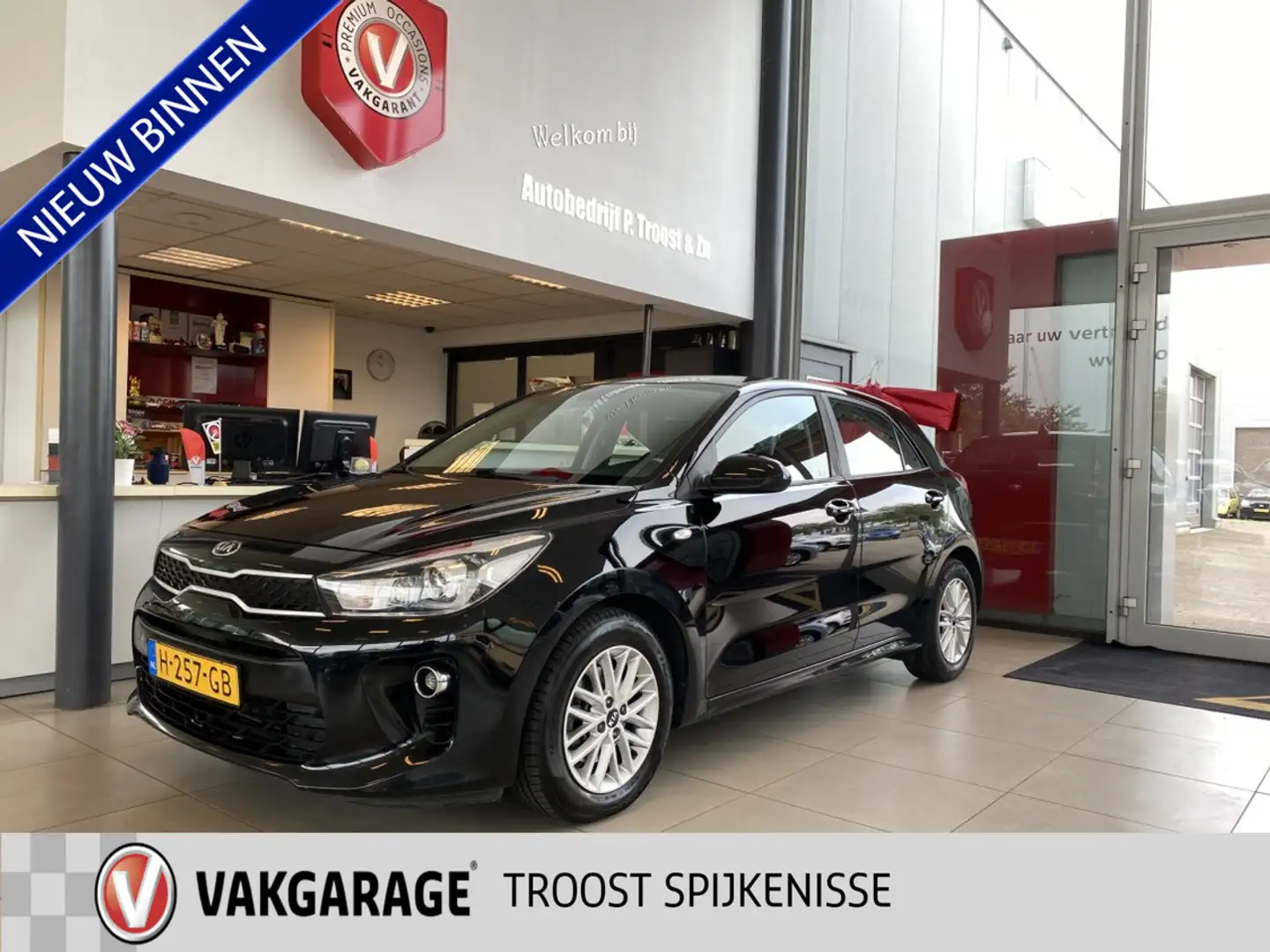 Kia Rio 1.0 TGDI DynamicLine,Navigatie,Achteruitrijcamera, Zwart - 1