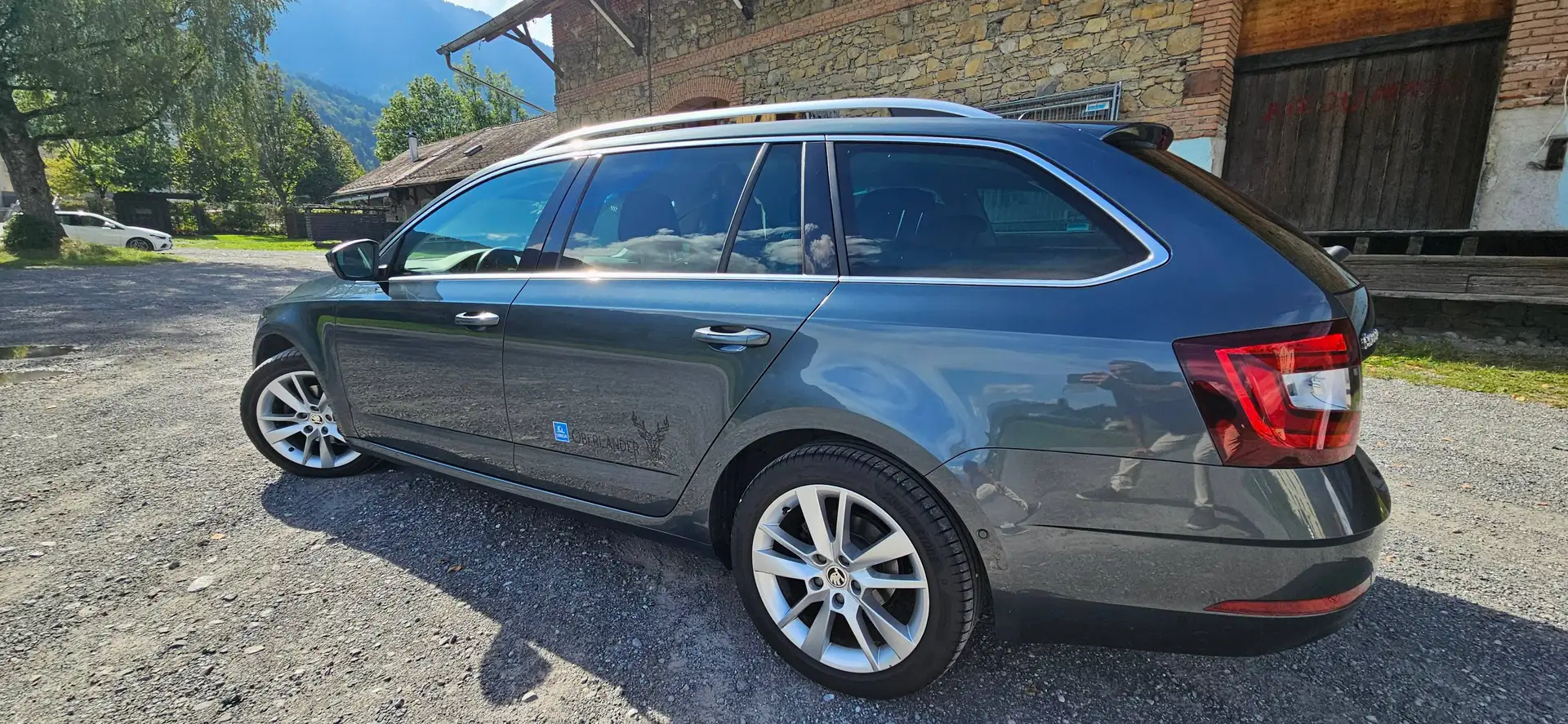 Skoda Octavia Octavia Combi 2,0 TDI Style Limited DSG Style Limited Grau - 2
