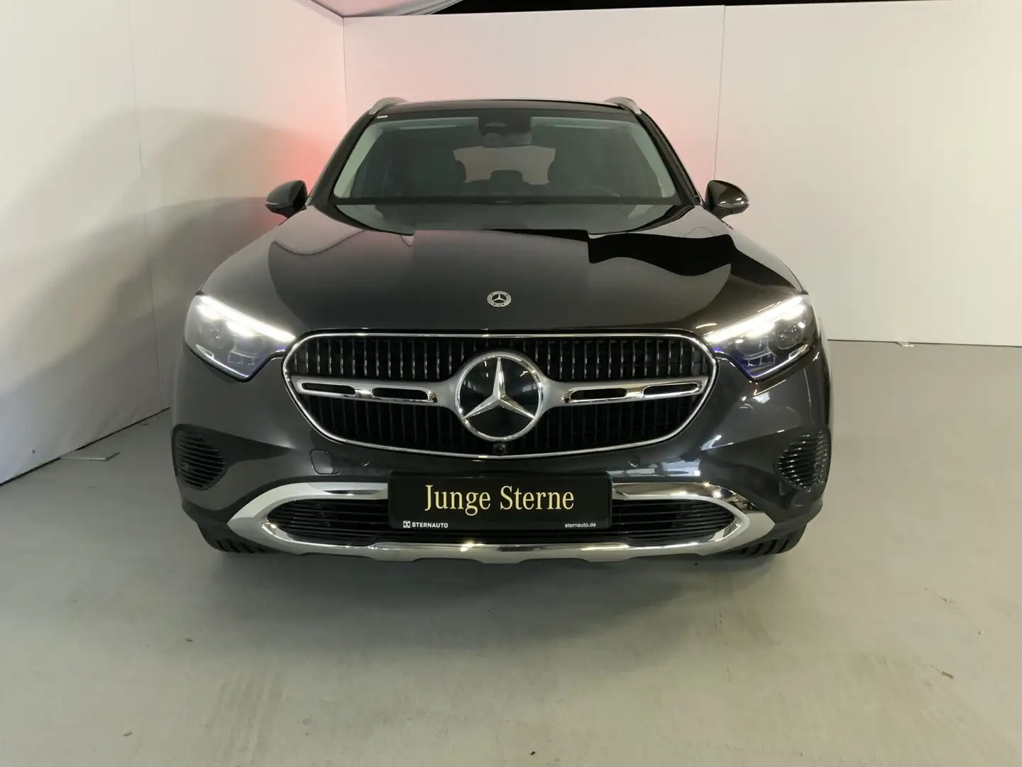 Mercedes-Benz GLC 220 GLC 220 d Avantgarde+ Pano AHK Standheizung Grau - 2