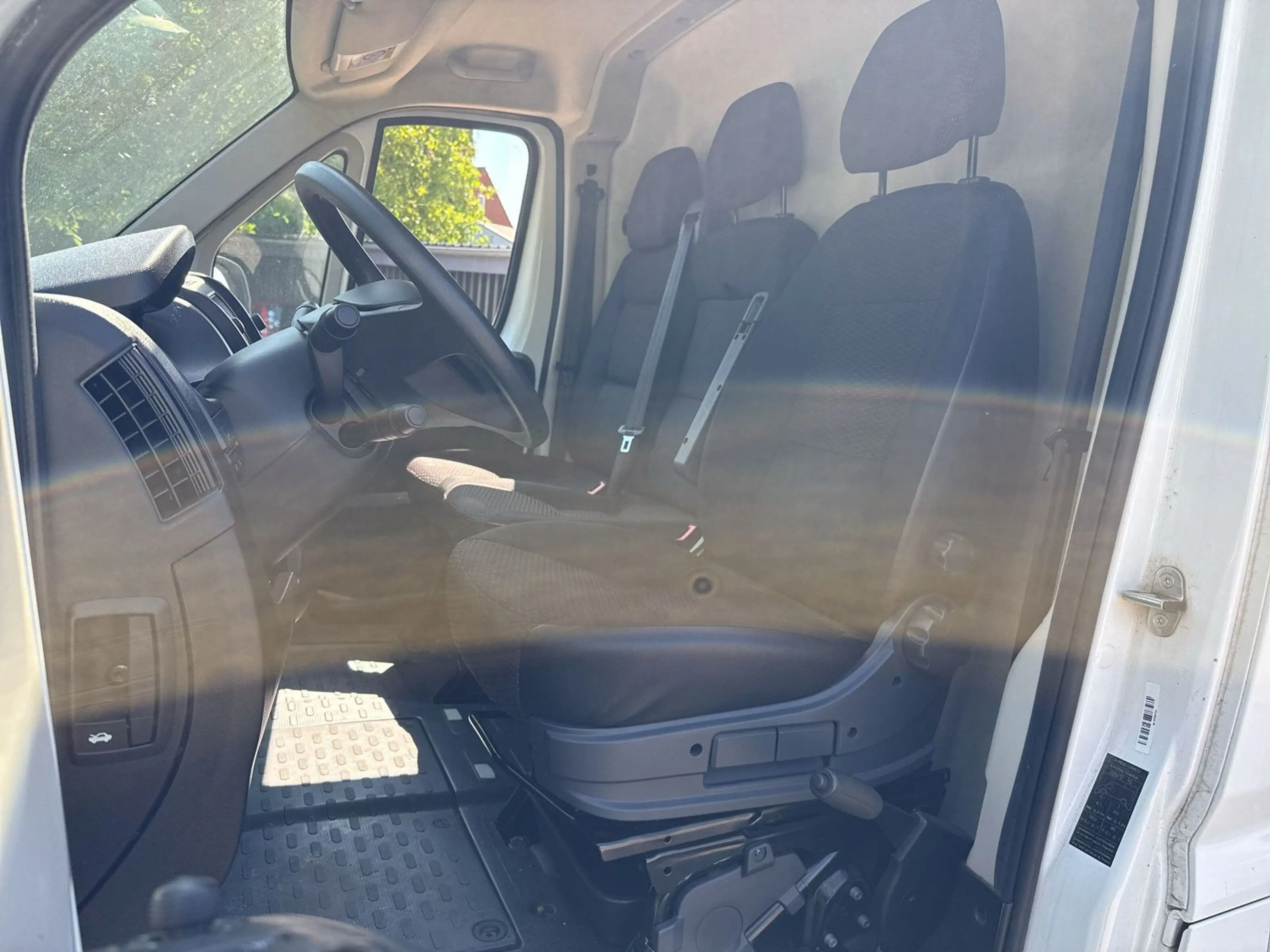 Citroen Jumper Grossraumkasten 35 L3H2 Club BlueHDi 140 — photo 15