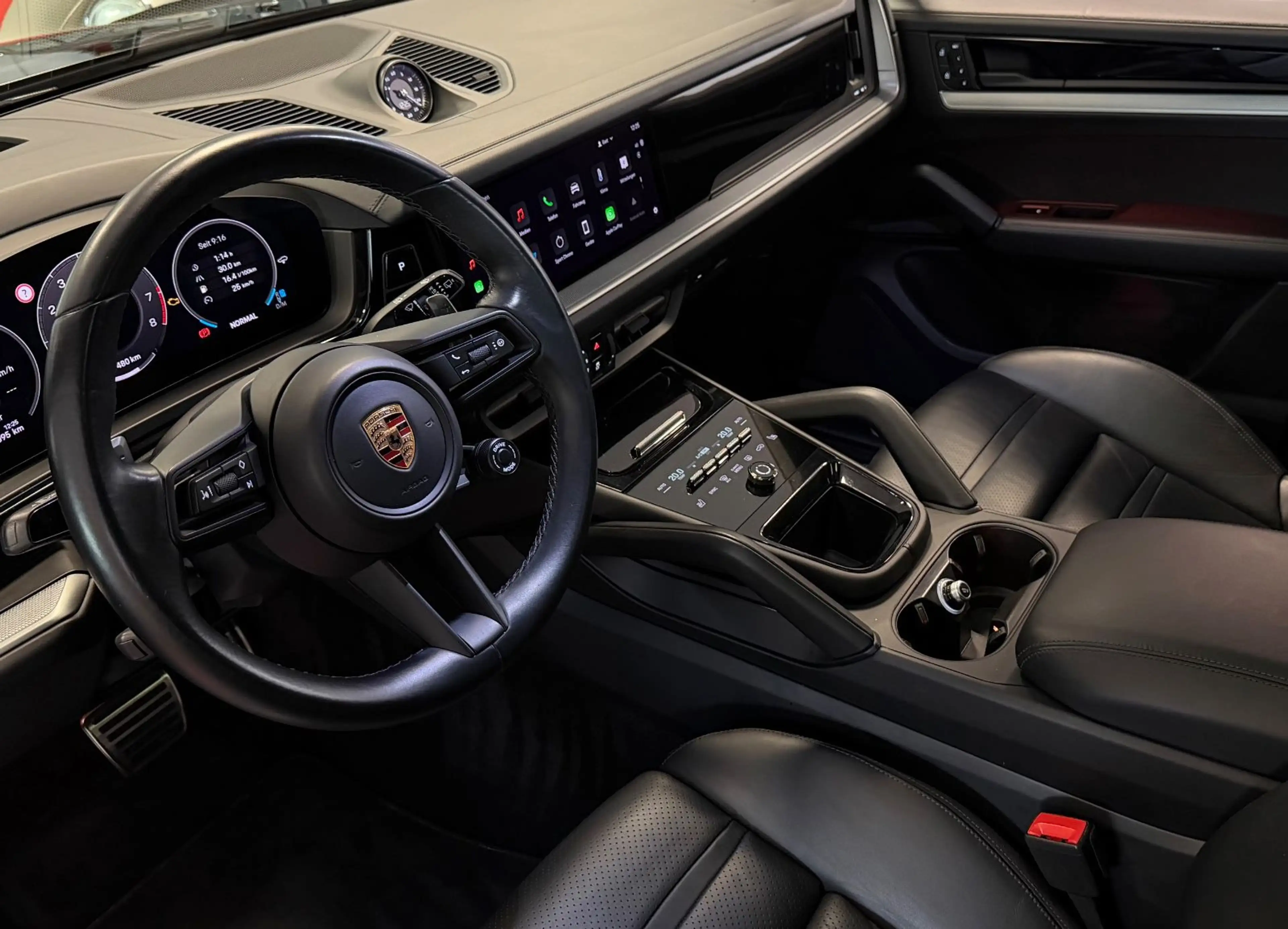 Porsche Cayenne S SpDesign I 22" I SpAbgas I Pano I AHK — photo 10