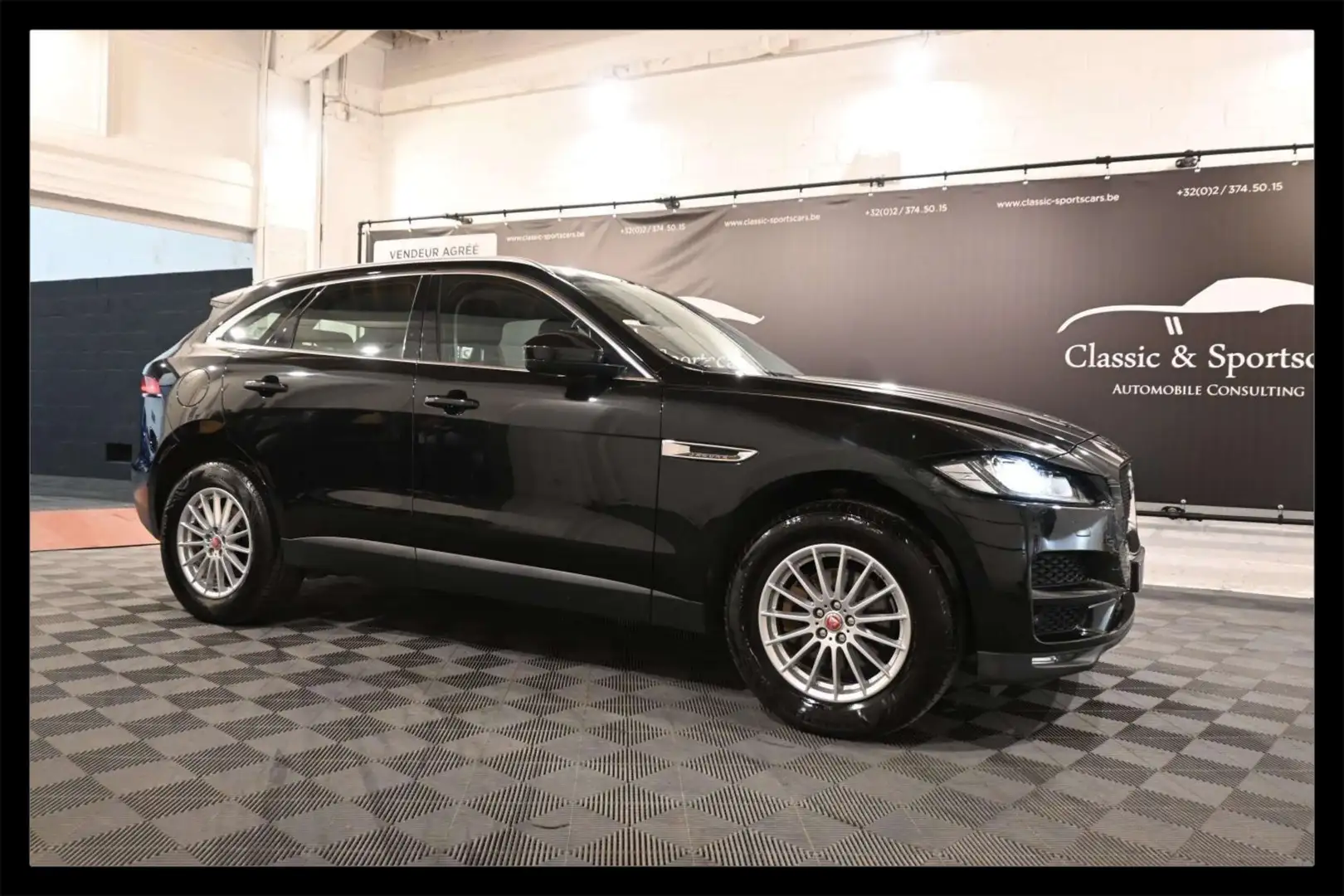 Jaguar F-Pace 2.0 D AWD PRESTIGE / CAMERA / XENON / GPS NAVI Nero - 1