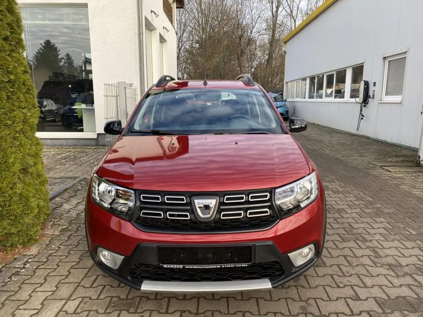 Dacia Sandero Stepway TCe 90 Easy-R Celebration Rot - 2