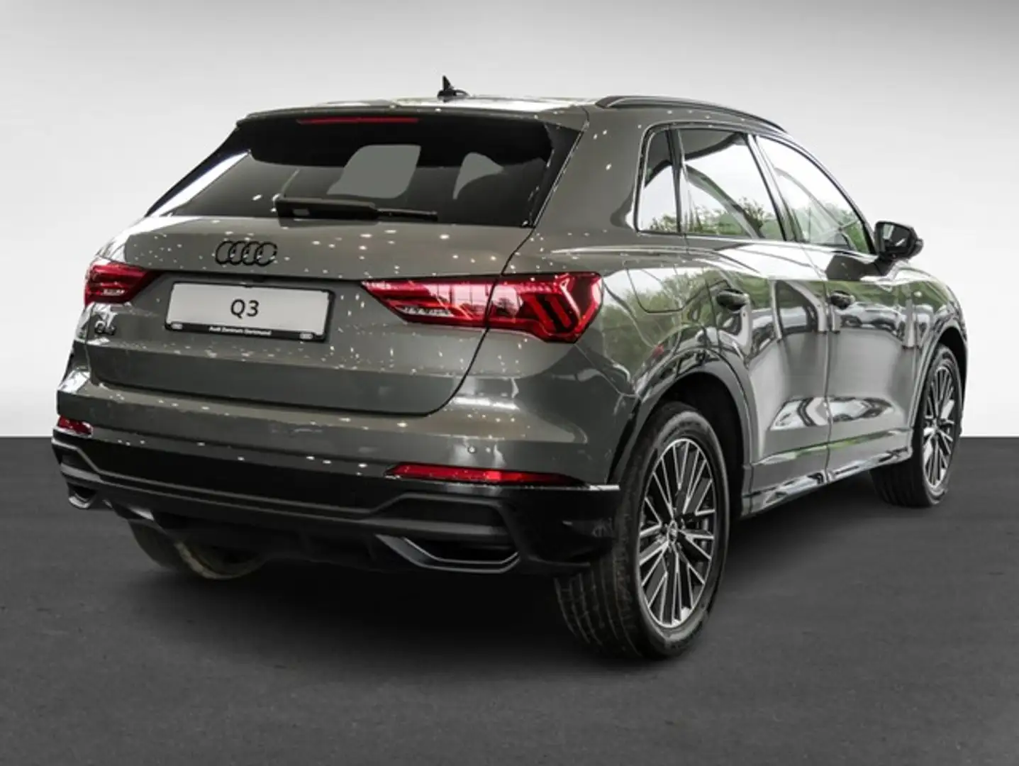 Audi Q3 35 S LINE BLACKPAK AHK CAM LM19 EKLAPPE NAVI+ Grau - 2