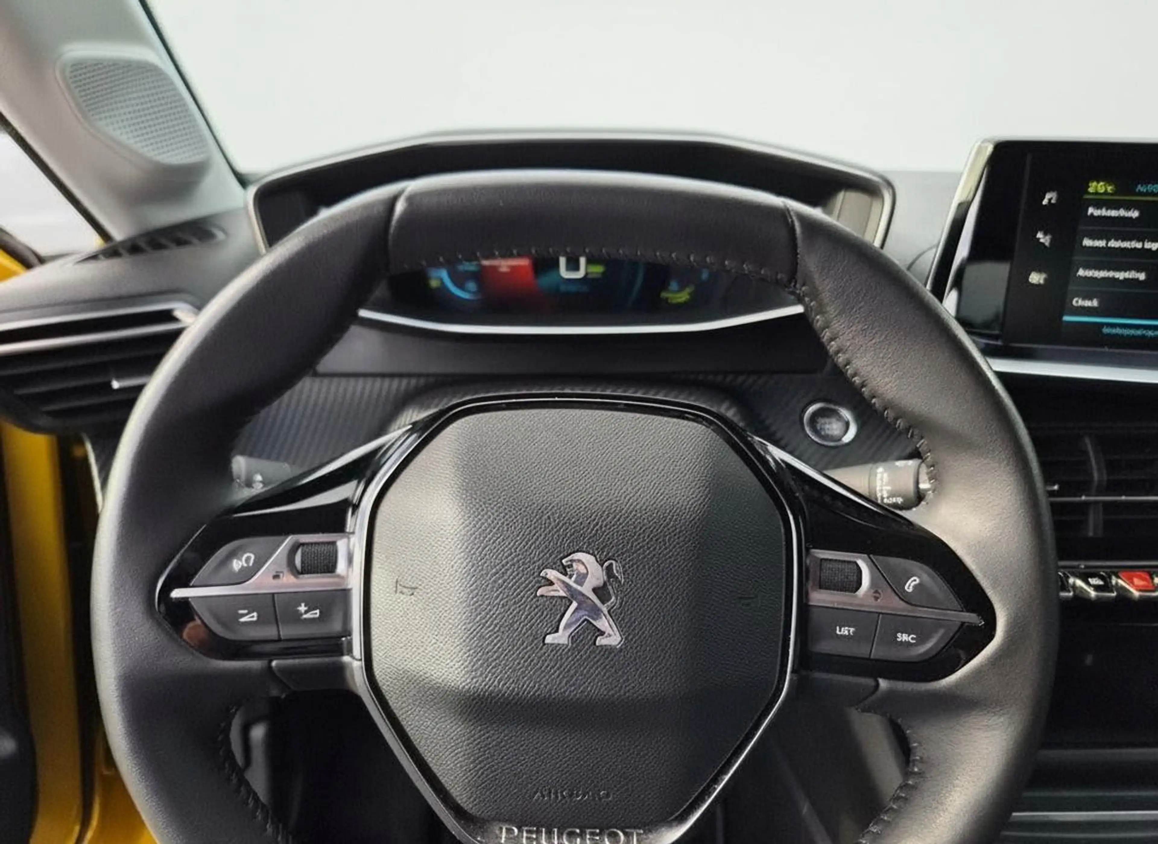 Peugeot e-208 EV Allure Pack 50 kWh SOH 91% — photo 25
