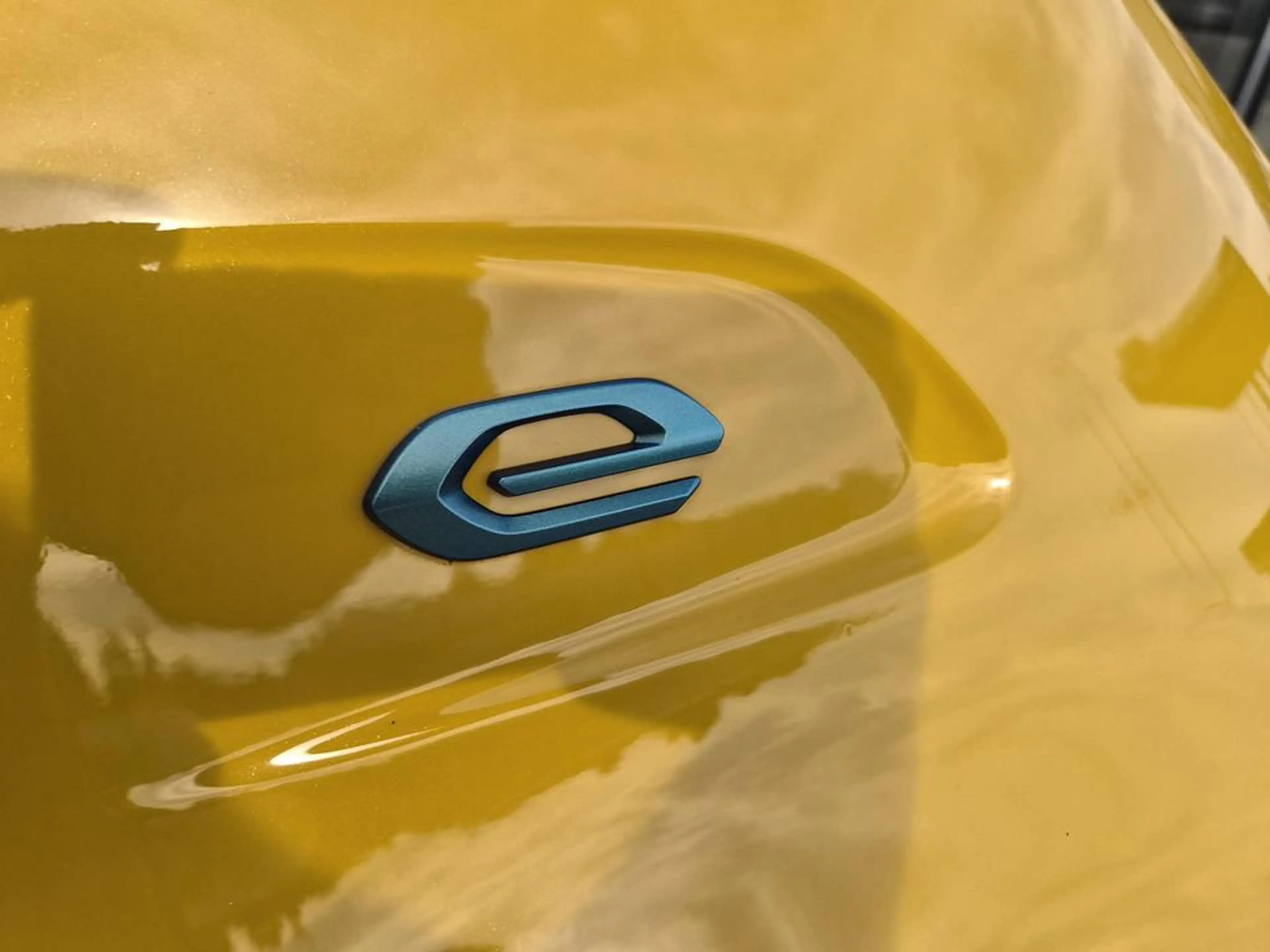Peugeot e-208 EV Allure Pack 50 kWh SOH 91% — photo 23