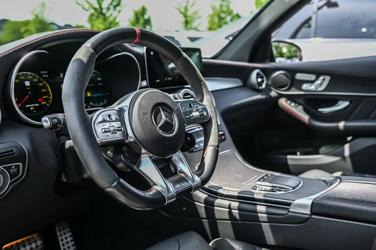 Mercedes-Benz GLC снимка Mercedes-Benz GLC