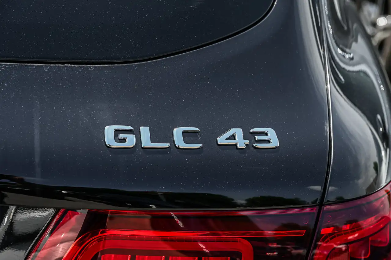 Mercedes-Benz GLC снимка Mercedes-Benz GLC