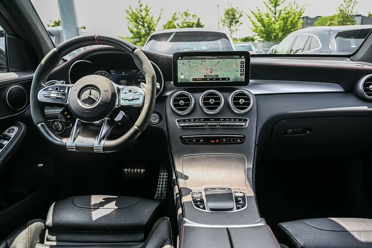 Mercedes-Benz GLC снимка Mercedes-Benz GLC