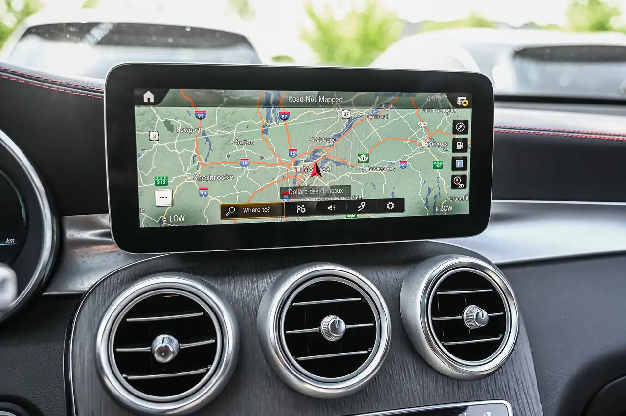 Mercedes-Benz GLC снимка Mercedes-Benz GLC