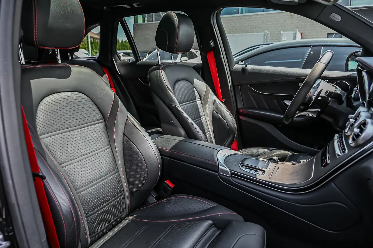 Mercedes-Benz GLC снимка Mercedes-Benz GLC