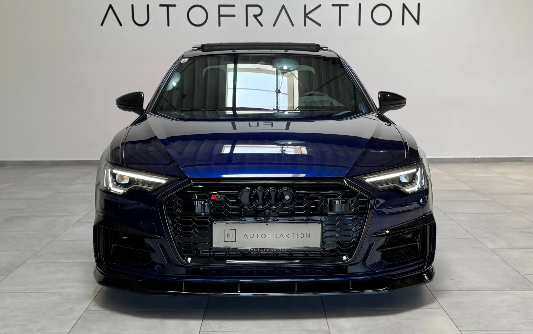 Audi A6 55 TFSI e quattro sport Blau - 2