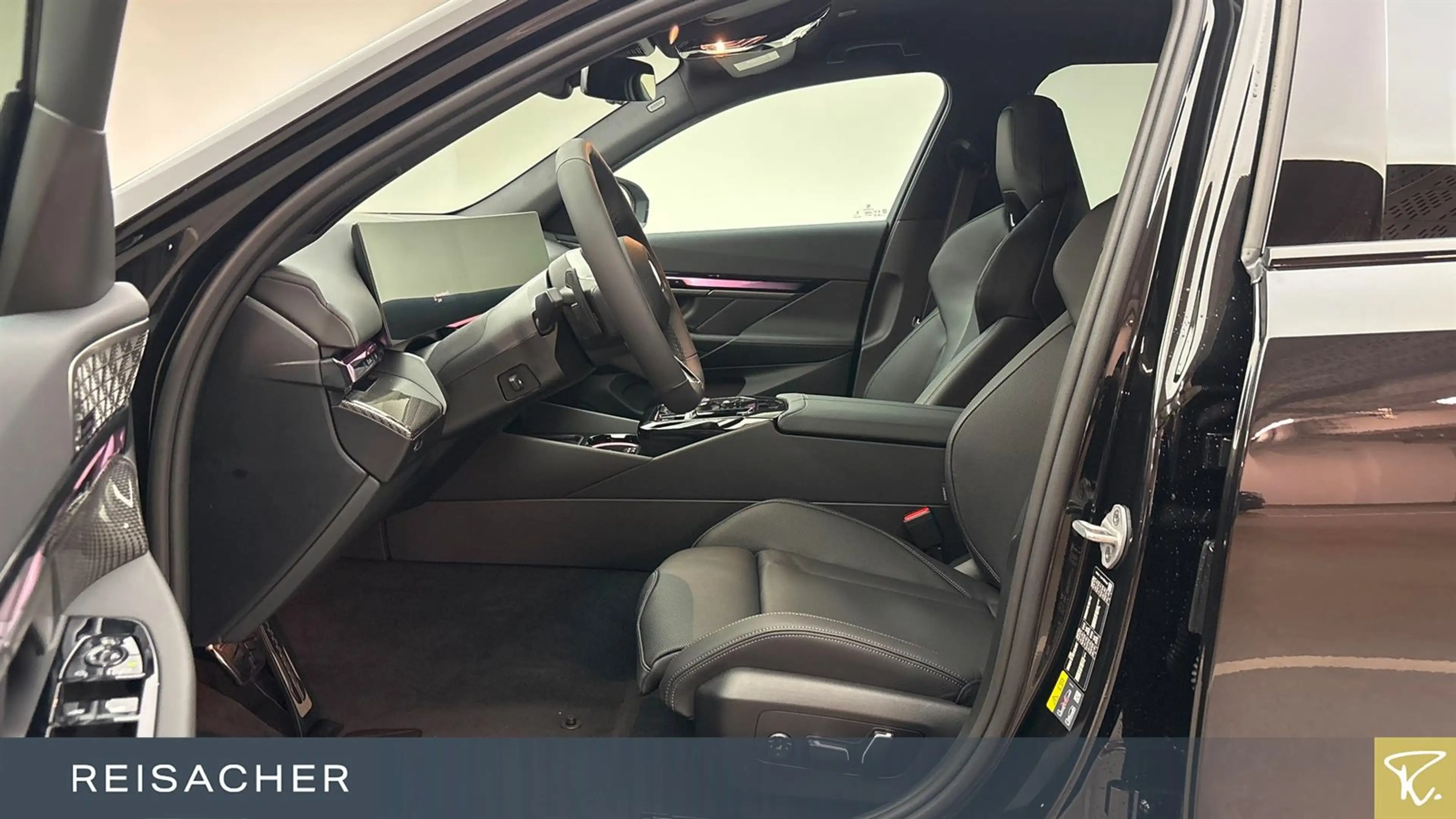 BMW 550 e xDrive Touring Sportpaket Laden AC DAB — photo 4