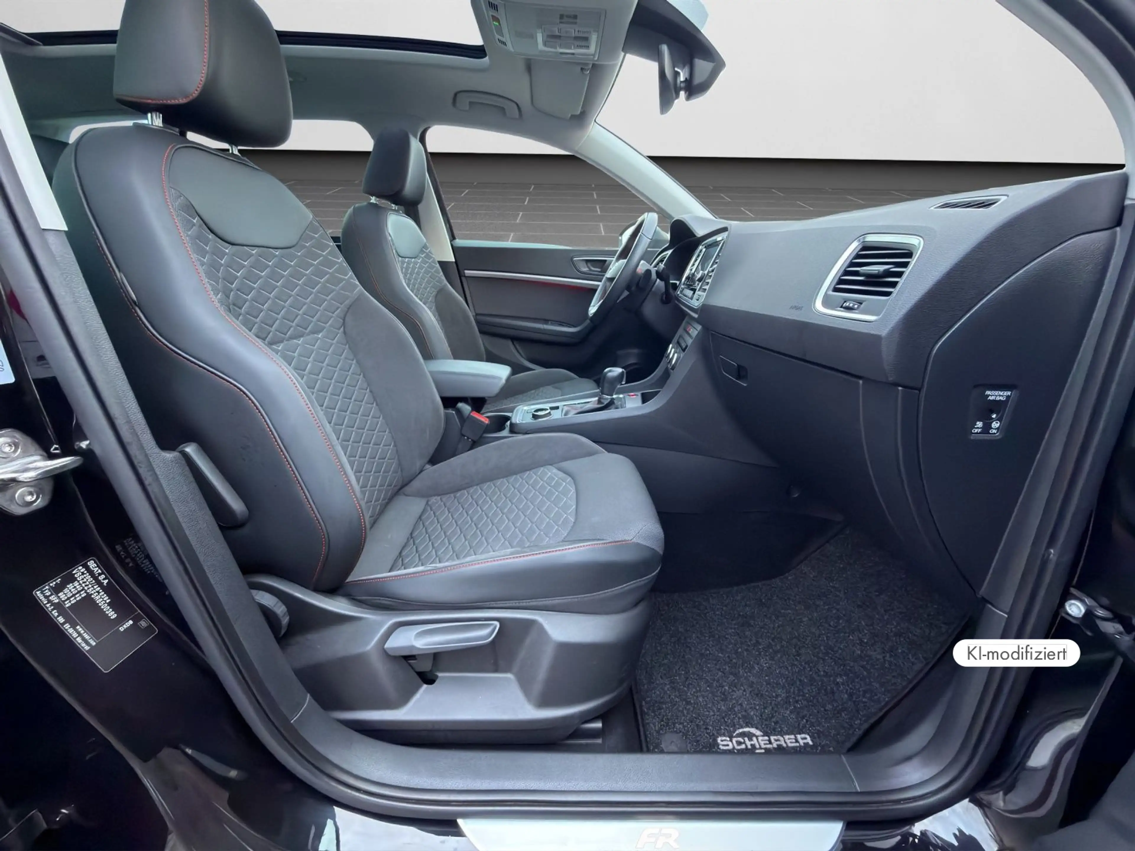 SEAT Ateca 1.5 TSI ACT FR Travel Assist, Pano, Full L — photo 4