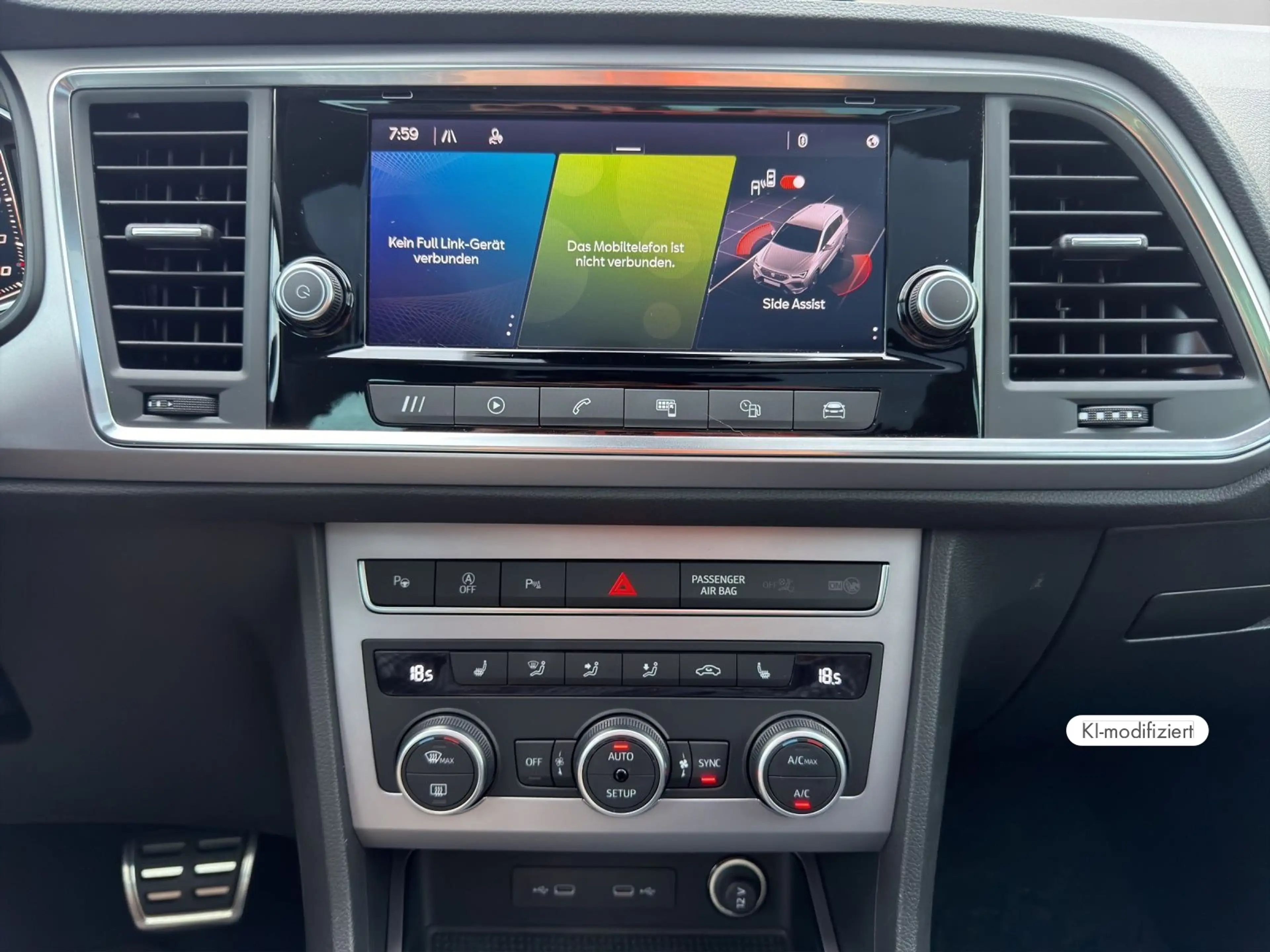 SEAT Ateca 1.5 TSI ACT FR Travel Assist, Pano, Full L — photo 11