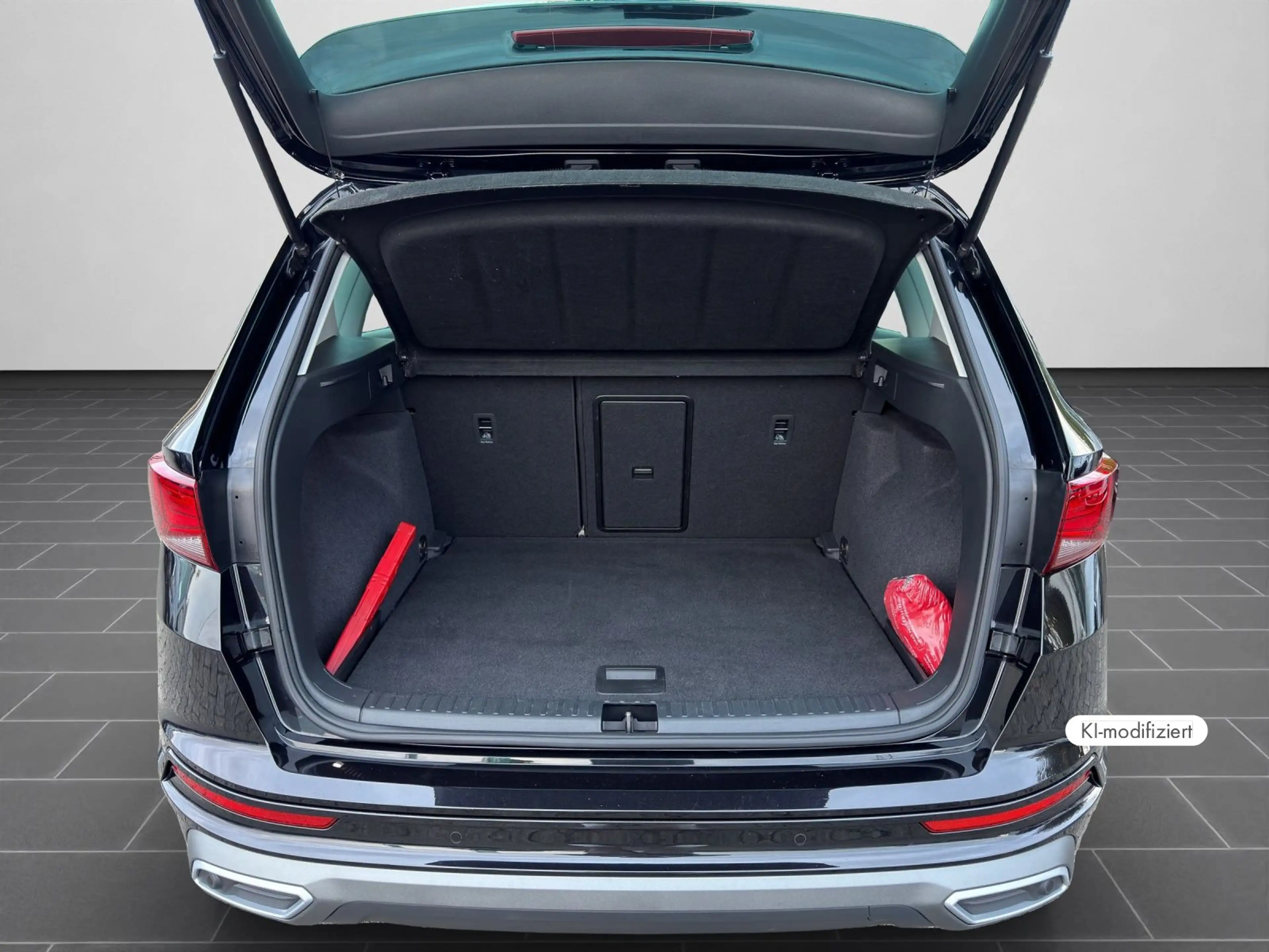 SEAT Ateca 1.5 TSI ACT FR Travel Assist, Pano, Full L — photo 15
