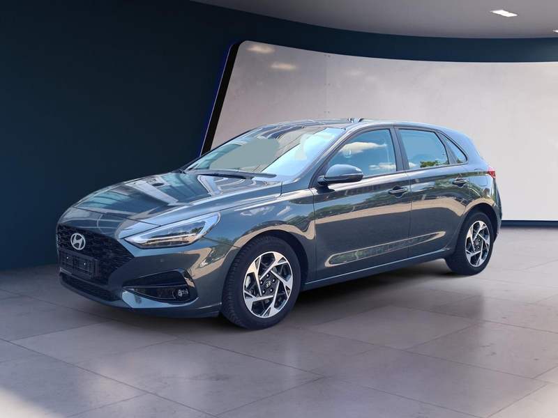 Hyundai i30 Advantage vAHK Navi LED DAB Kamera Winter 74 kW...