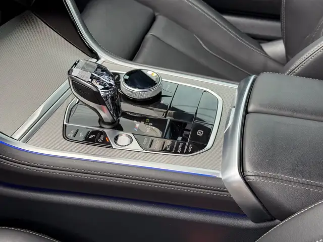 BMW M850 i xDrive M-Sportpaket Ansicht 16