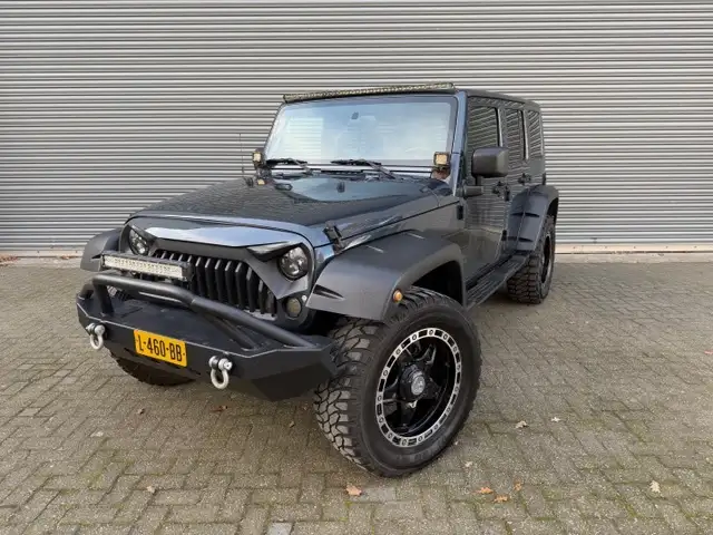 Jeep Wrangler Unlimited 3.8 Sahara Hardtop-Softtop