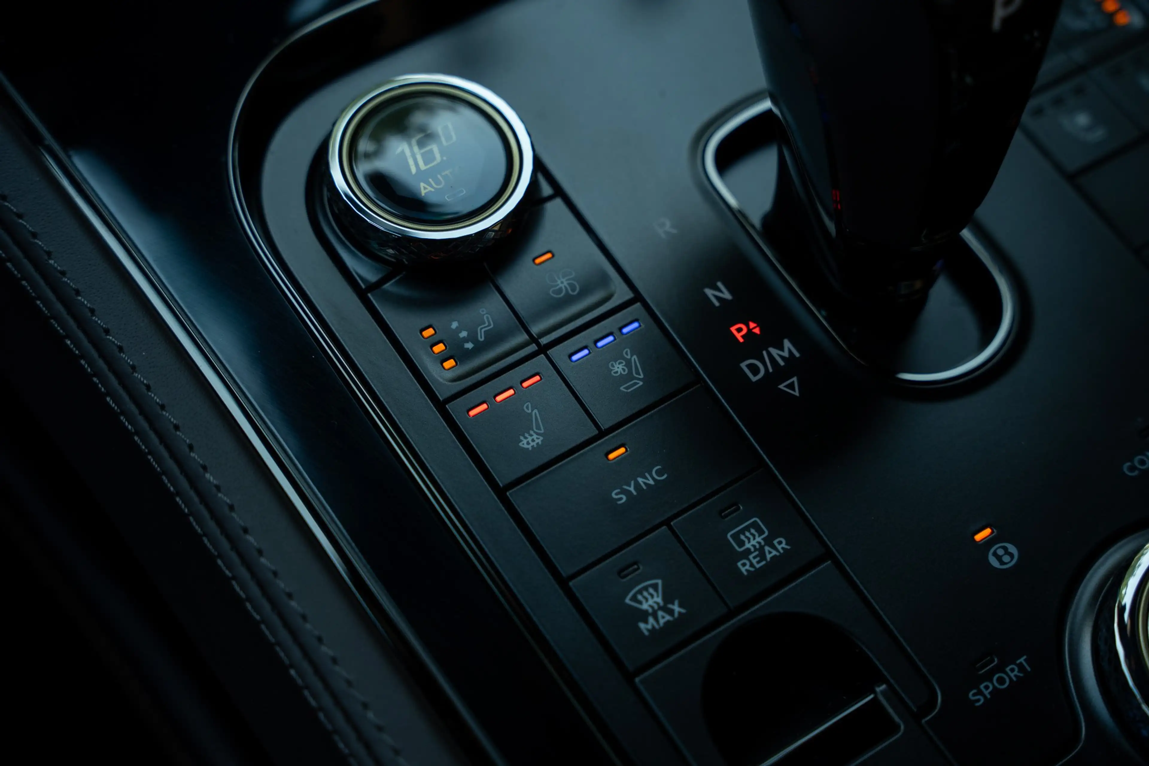 Bentley Continental GT Black Edition 4.0 V8 Hybride - VAT Ref - 1 owner — photo 14