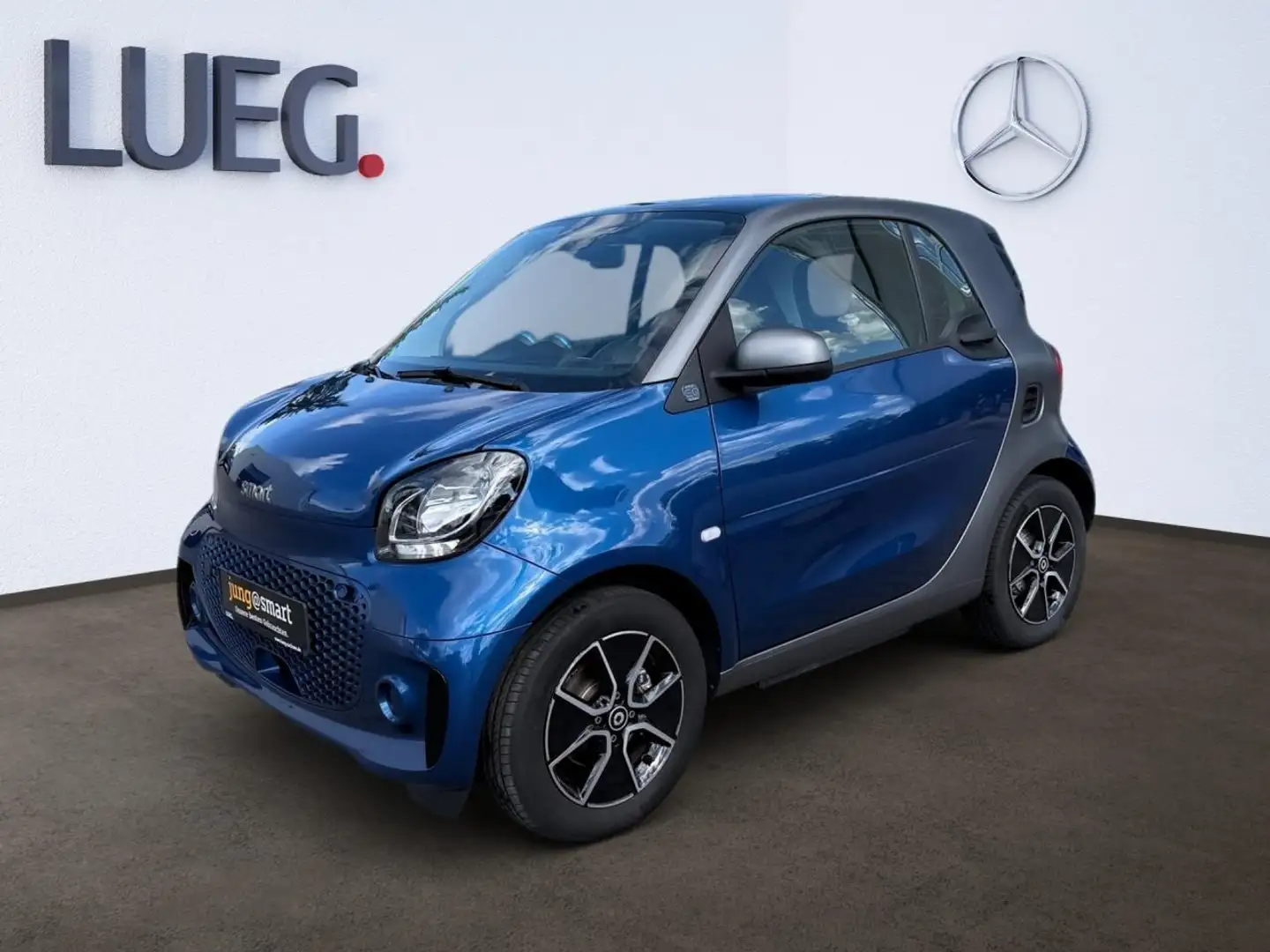smart forTwo EQ PASSION+PREMIUM+PLUSPAKET+SCHNELLLADEV Синій - 2