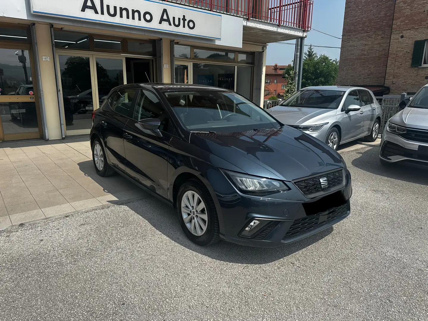 SEAT Ibiza Ibiza 1.0 tgi Style 90cv Gris - 2