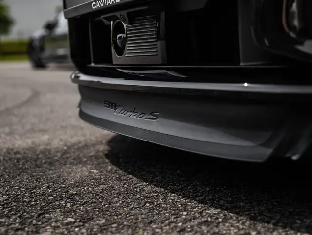 Porsche 911 view 13