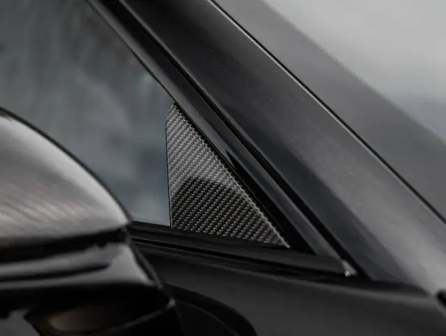Porsche 911 view 24