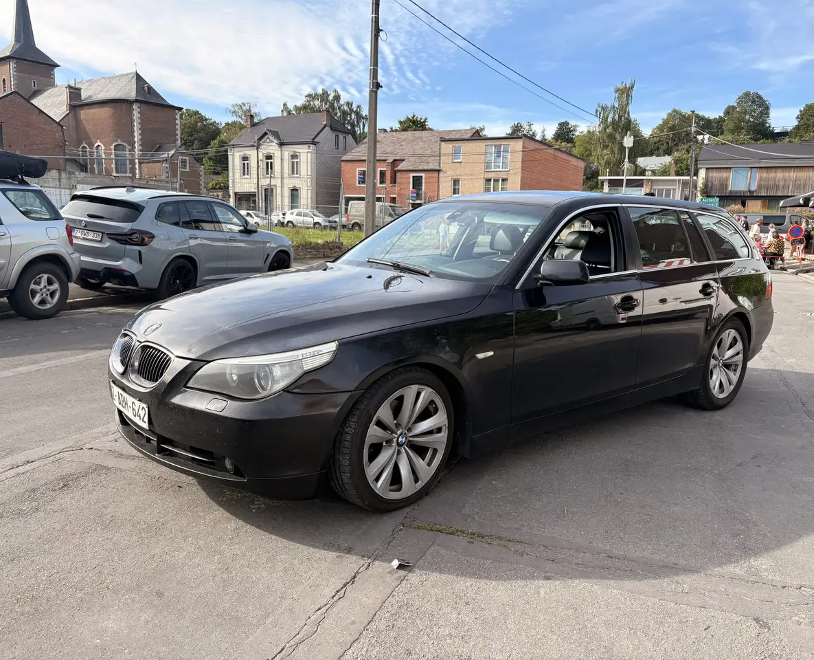 BMW 525