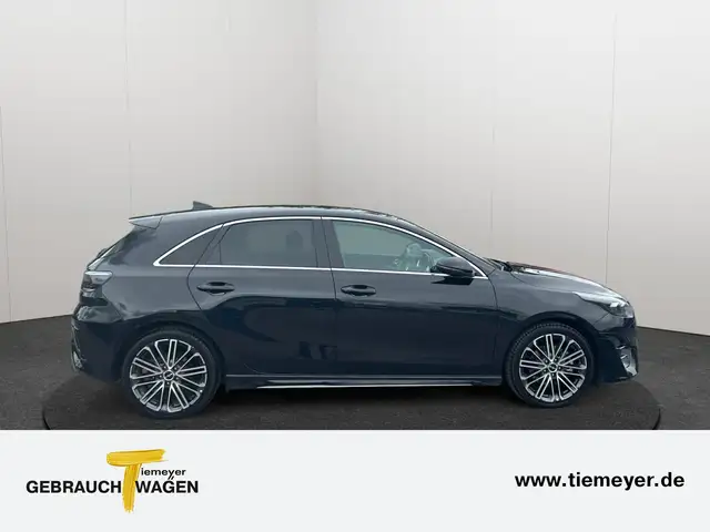 Kia Ceed view 4