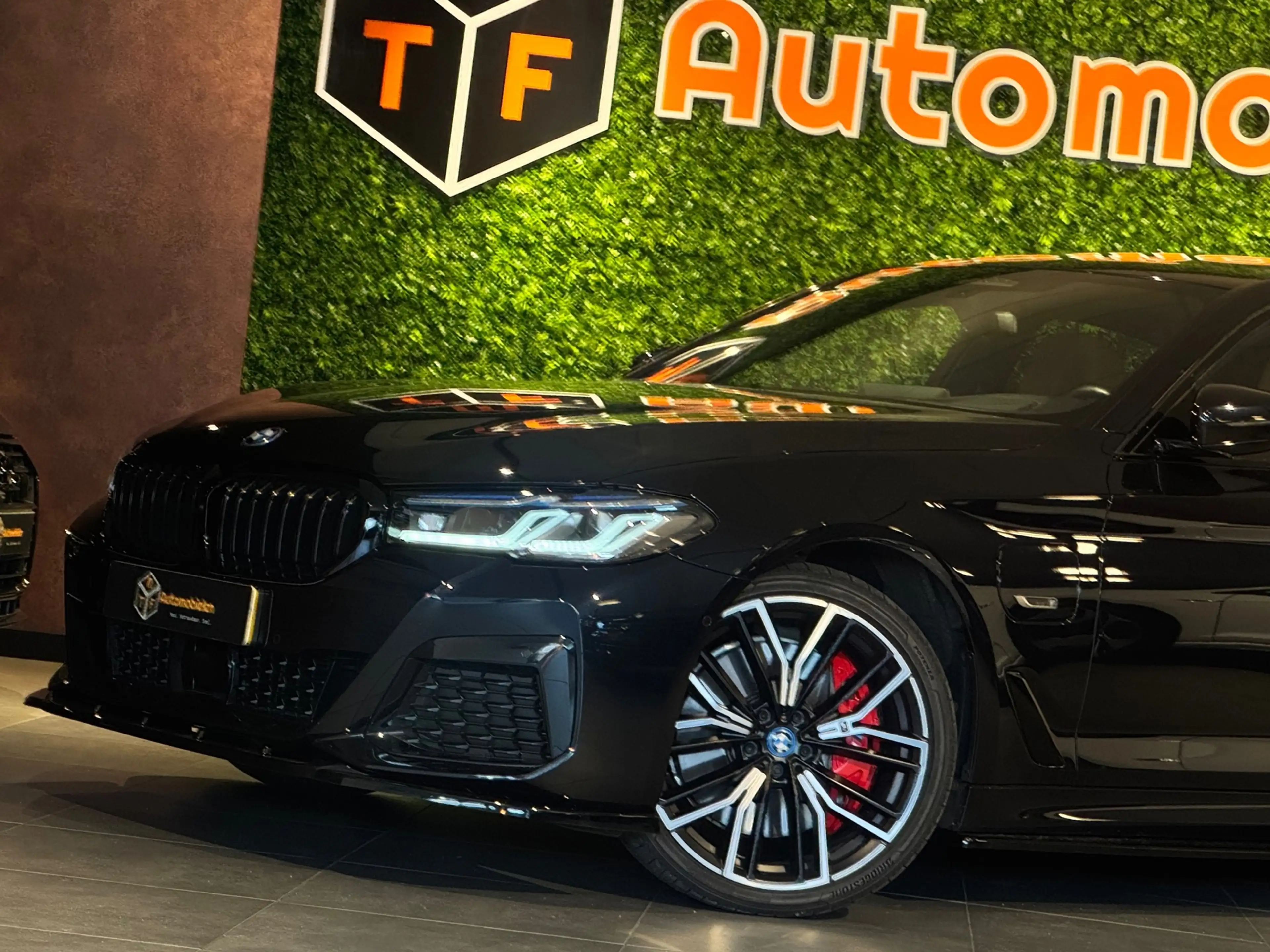 BMW 545 5-serie 545e xDrive 394 PK M COMPETITON SPORT|360C — photo 3