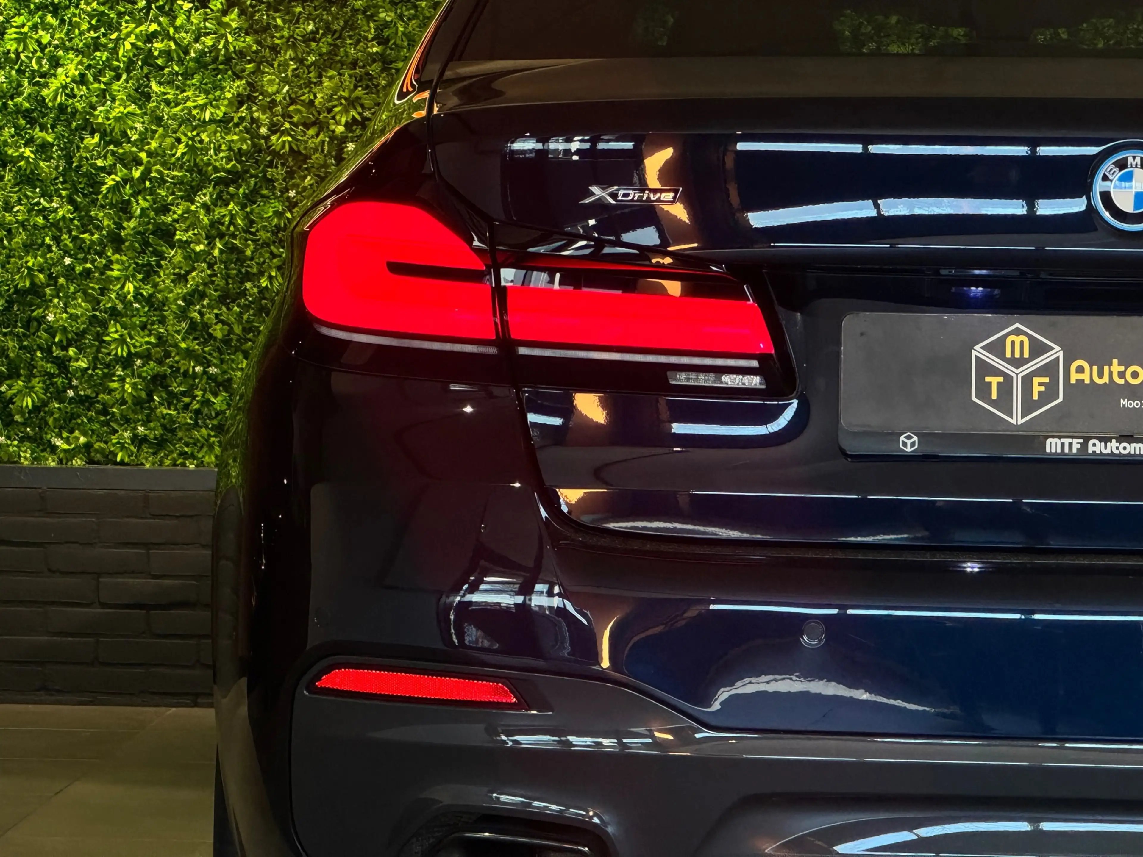 BMW 545 5-serie 545e xDrive 394 PK M COMPETITON SPORT|360C — photo 12