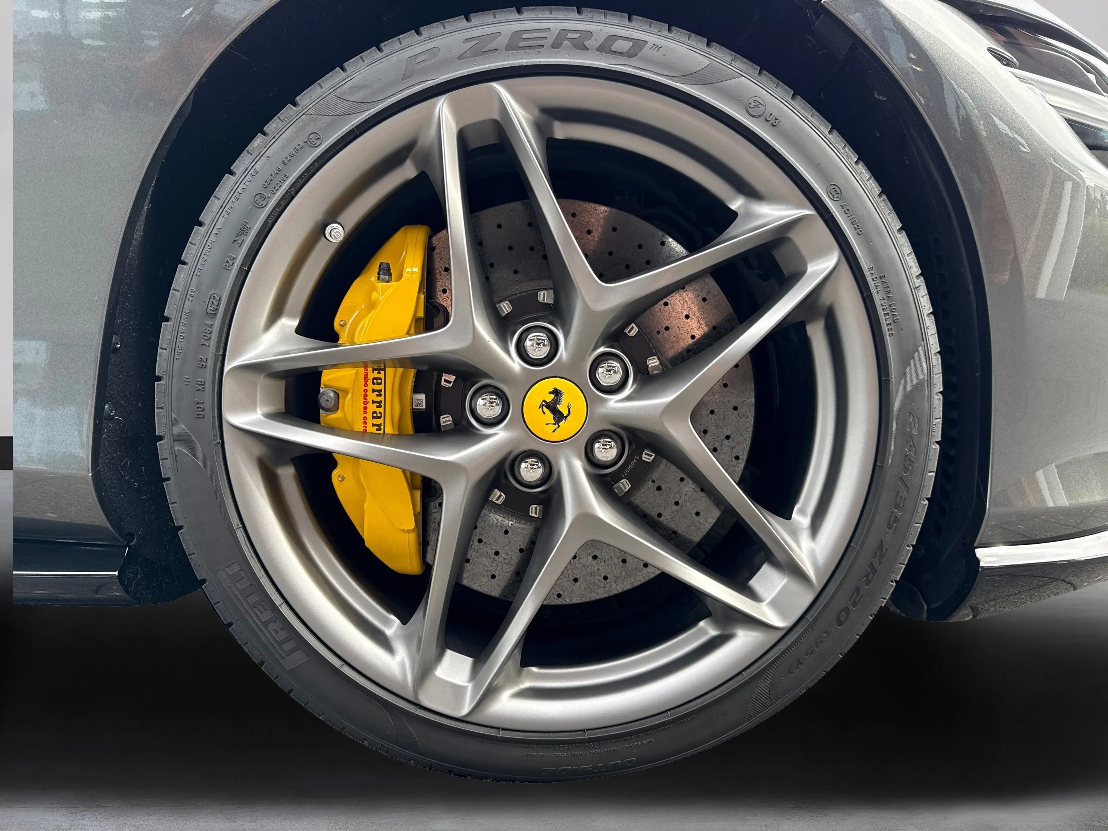 Ferrari Roma *Embleme*Navi*PDC*Klima*Leder* — photo 12