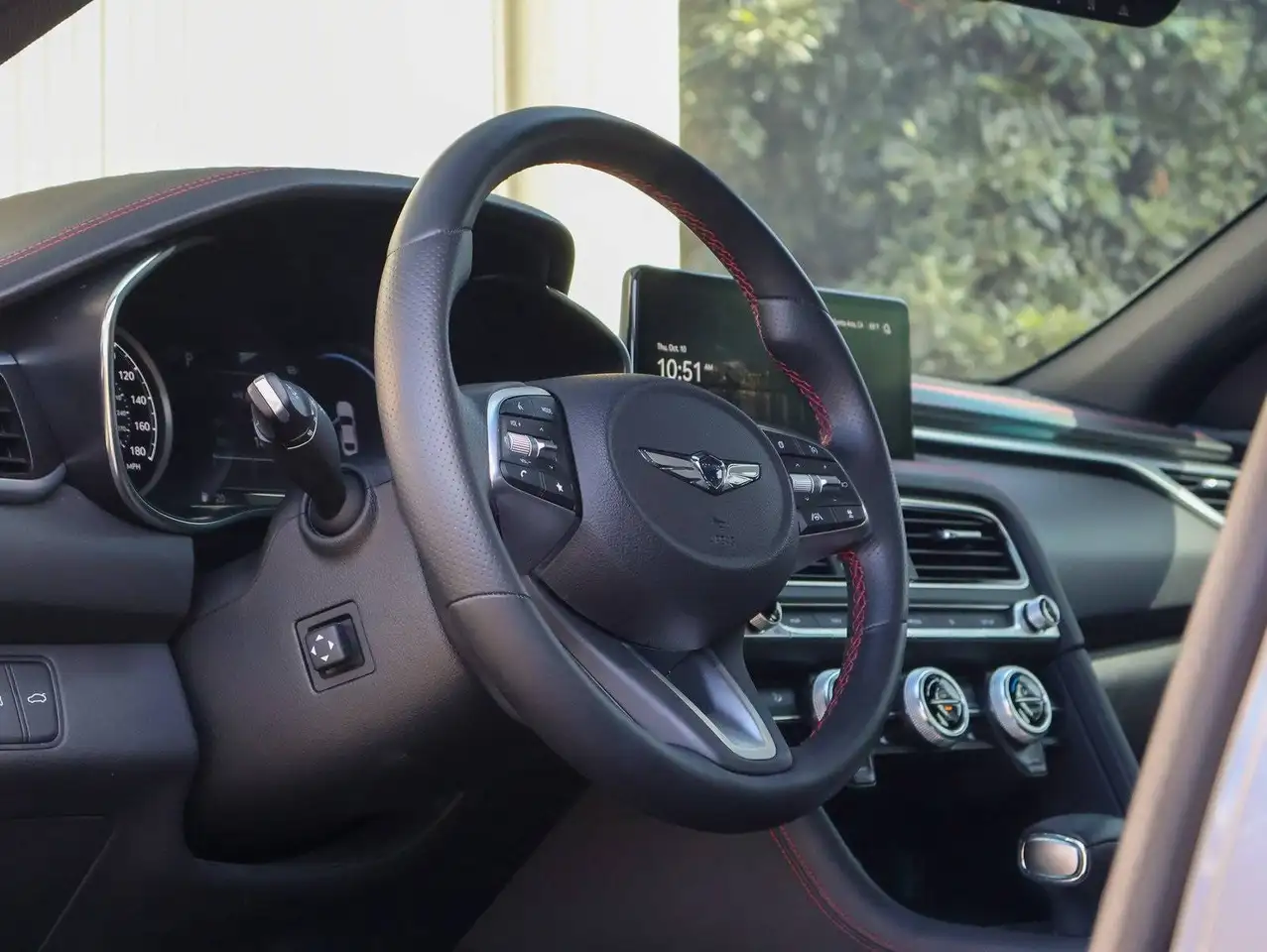 Genesis G70 photo Genesis G70