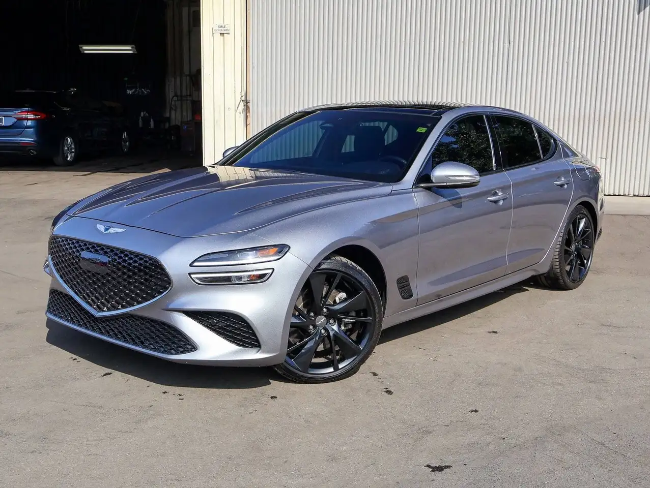 Genesis G70 photo Genesis G70