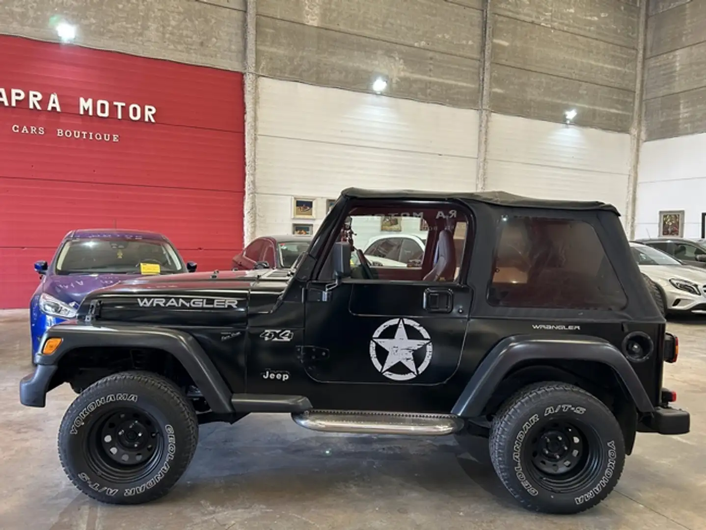 Jeep Wrangler 2.5 Soft Top Noir - 2