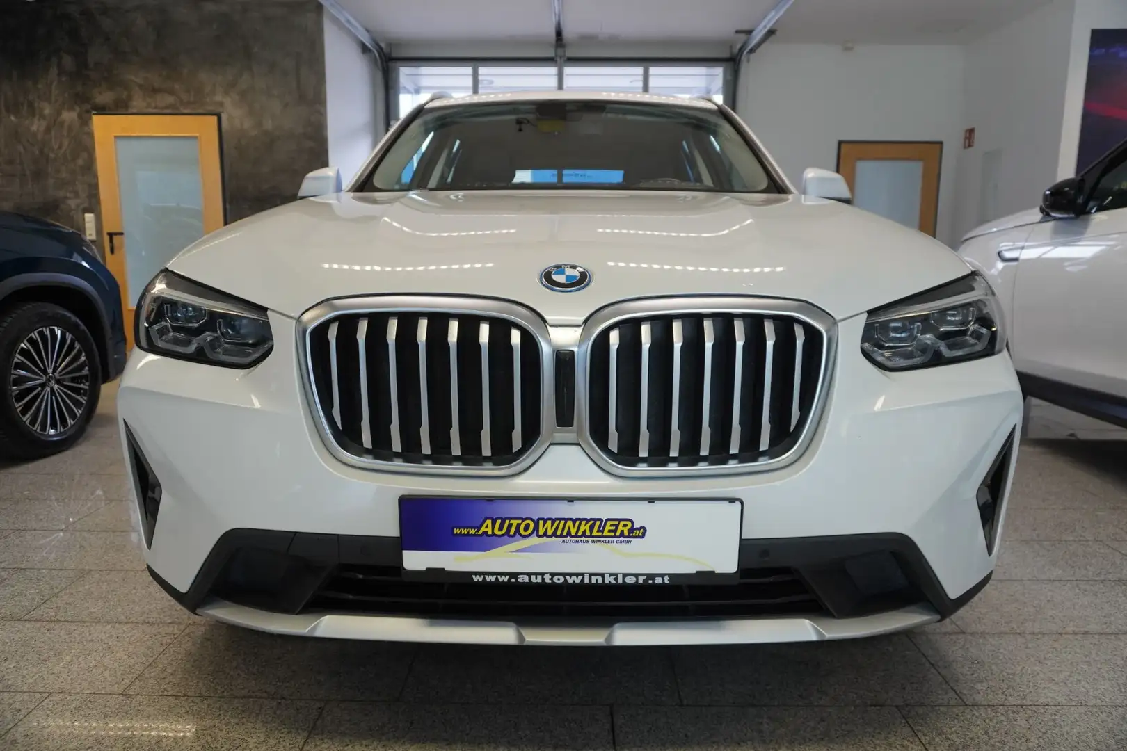 BMW X3 xDrive30e PHEV Aut. MY23/Navi/LED Weiß - 2