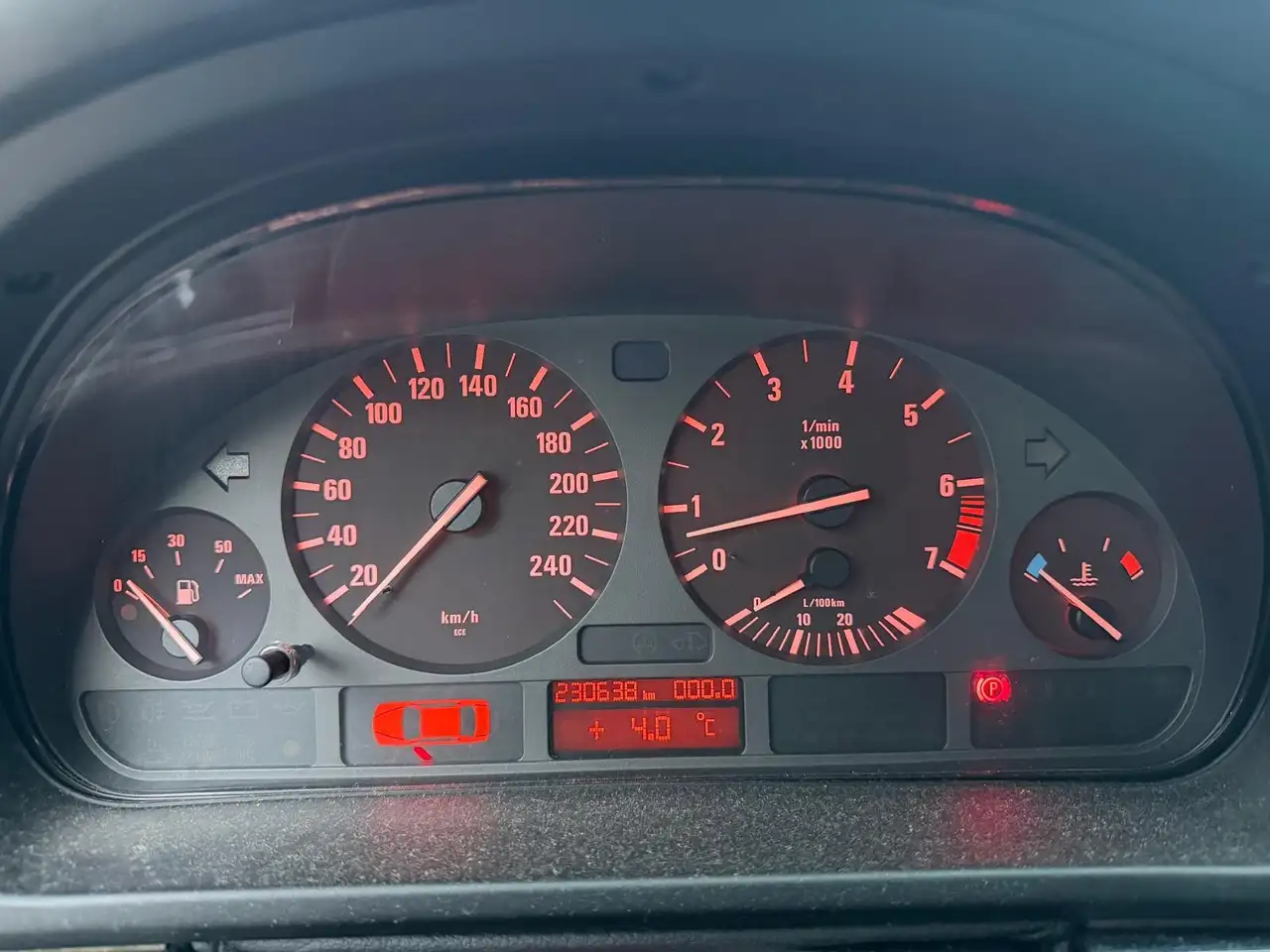 BMW 520 SITZHEIZUNG + AHK +KLIMAAUTOMATIK+ SERVO, foto 10