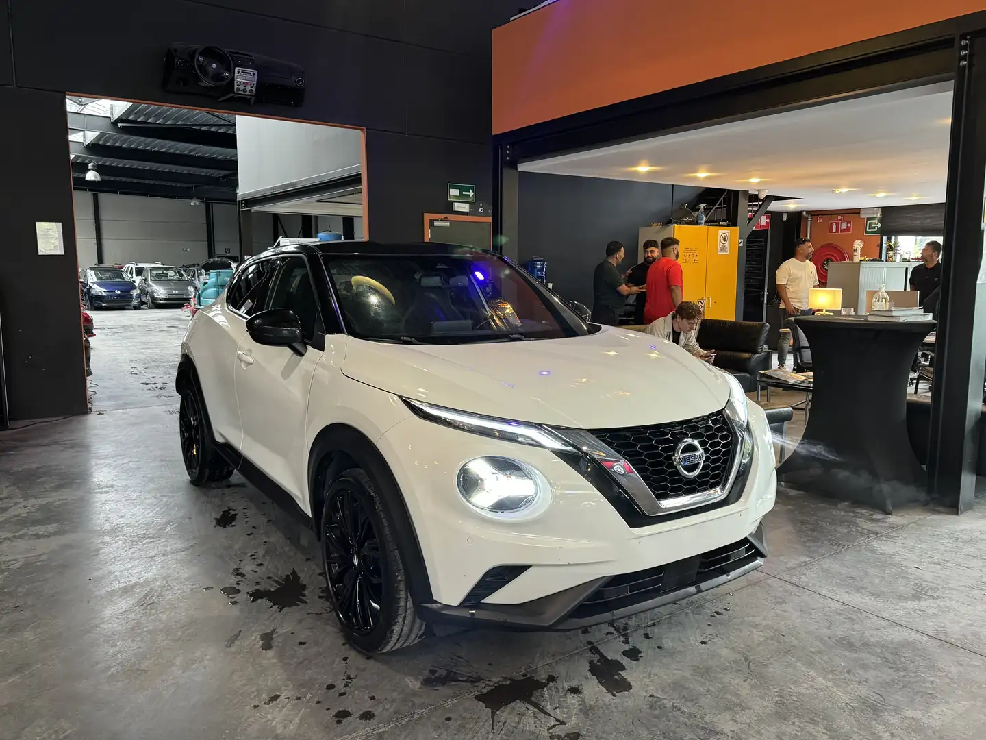 Nissan Juke ENIGMA 1.0 2WD - A/C - MEDIA/TEL - LIM/REG - 6V Weiß - 1