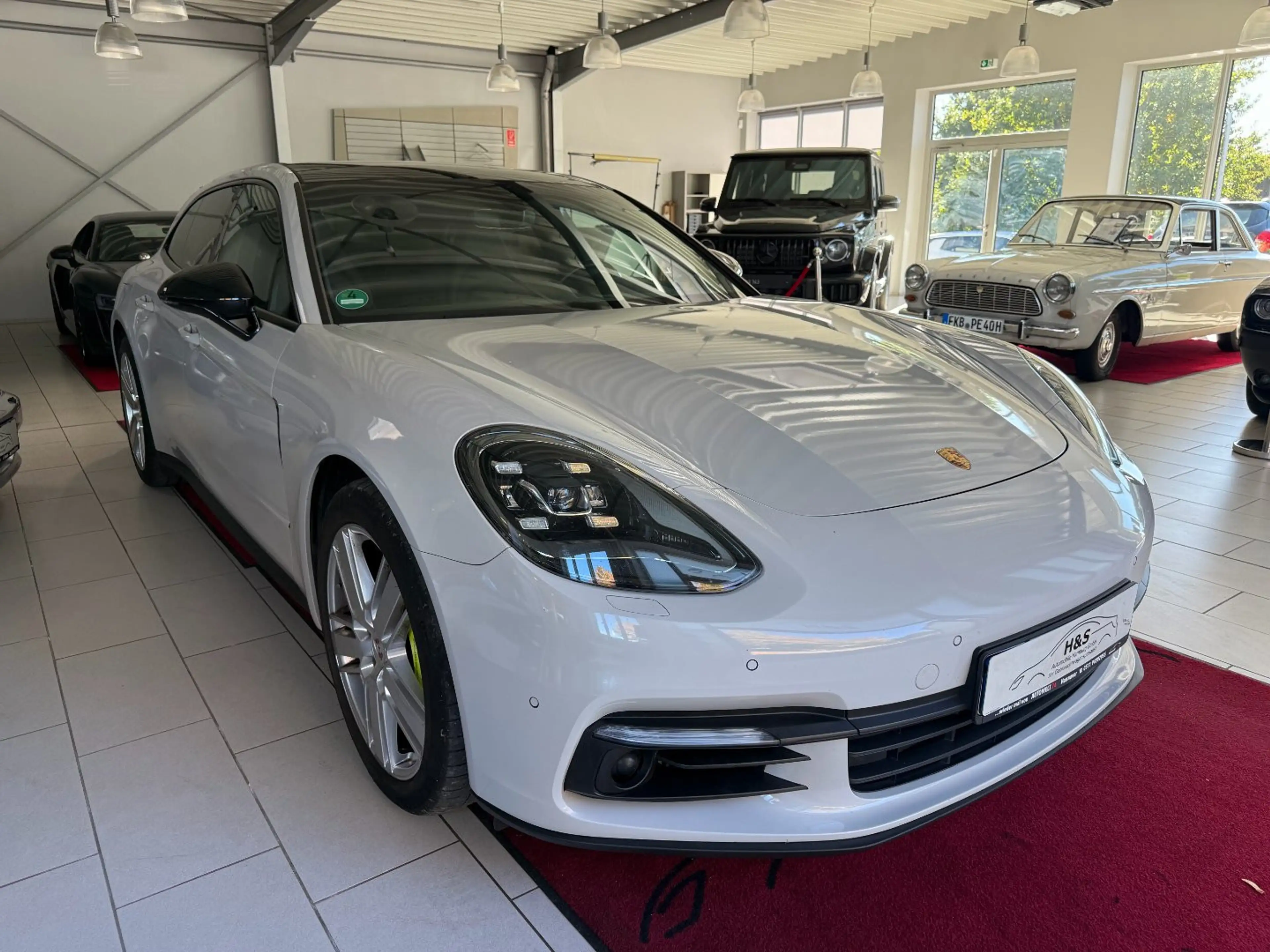 Porsche Panamera Sport Turismo 4 E-Hybrid*Panorama*NAVI — photo 3