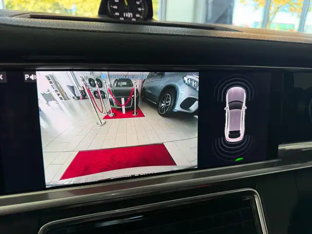 Porsche Panamera view 19