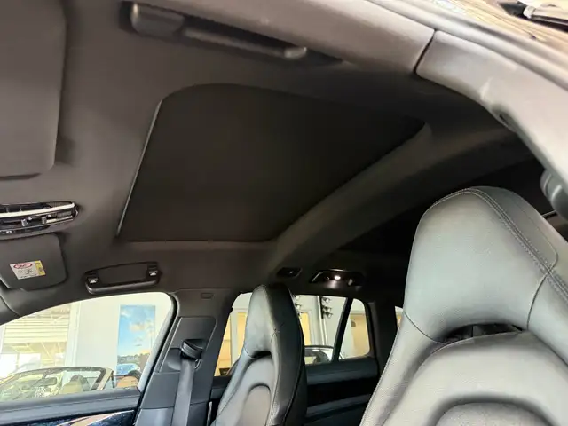 Porsche Panamera view 20