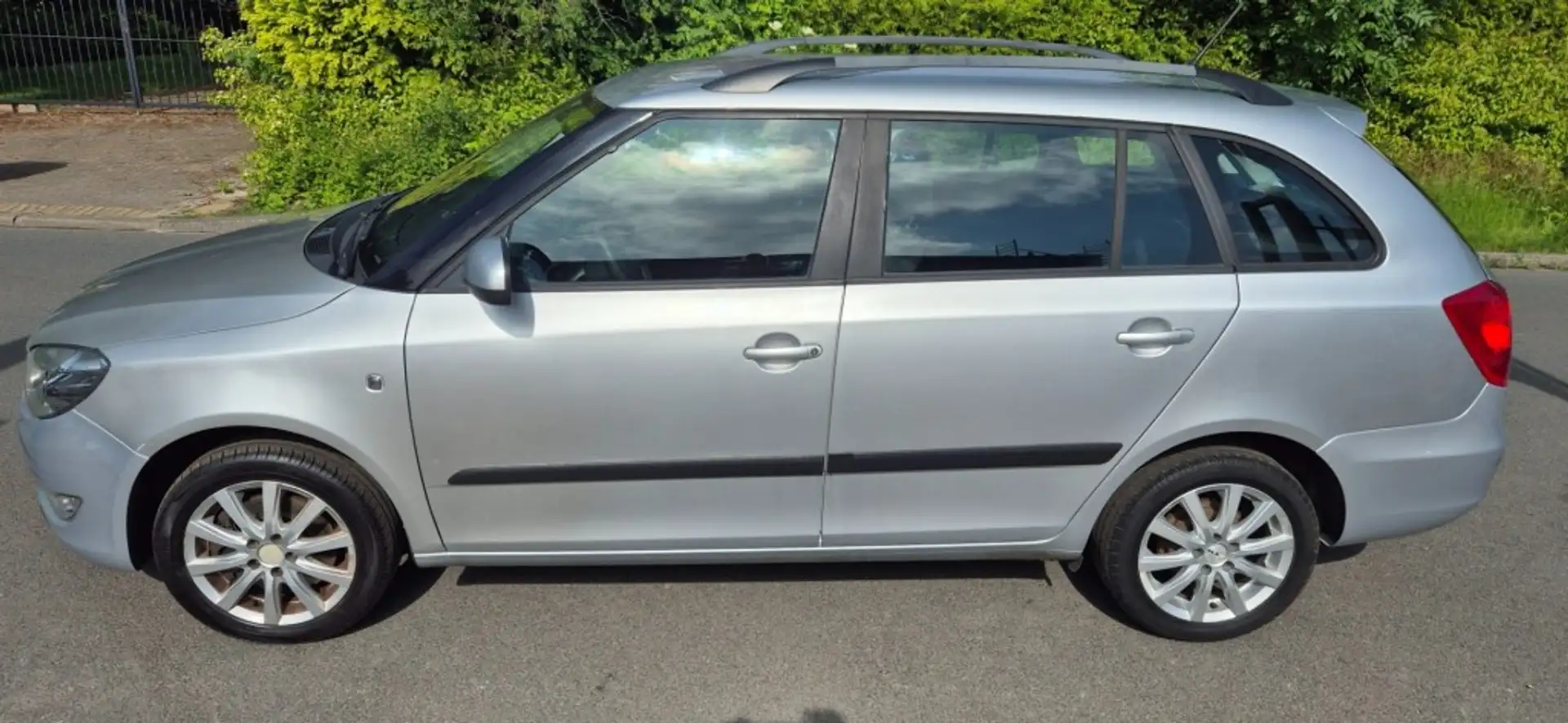 Skoda Fabia combi 1.2 TSI Sprint *automaat*airco*cruise* Gri - 1